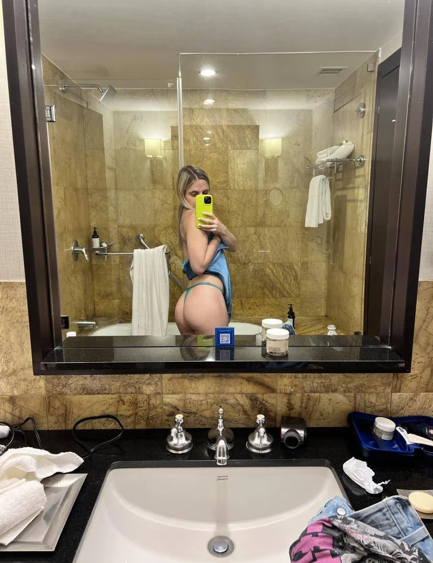 Dame_Lea